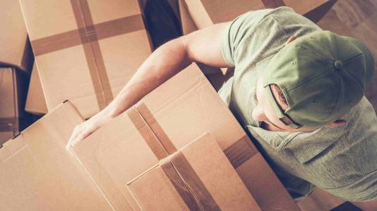 Les avantages et les inconvénients de faire déménager tout seul
