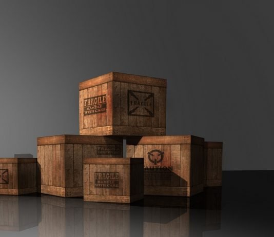 Caisse en bois : grande dimension adaptable à tout objet Caisse en bois grande dimension adaptable à tout objet