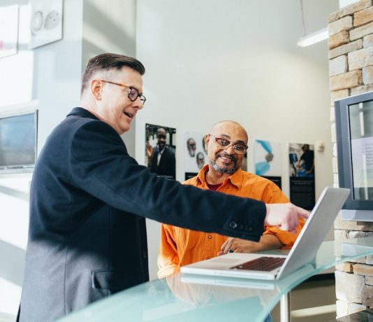 Photobooths pour les Entreprises Comment Promouvoir Votre Marque lors d'Événements